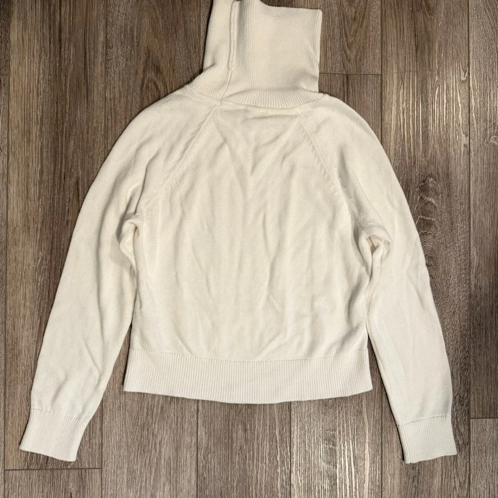 Tommy Hilfiger Off-White Turtleneck Sweater - Picture 5 of 8
